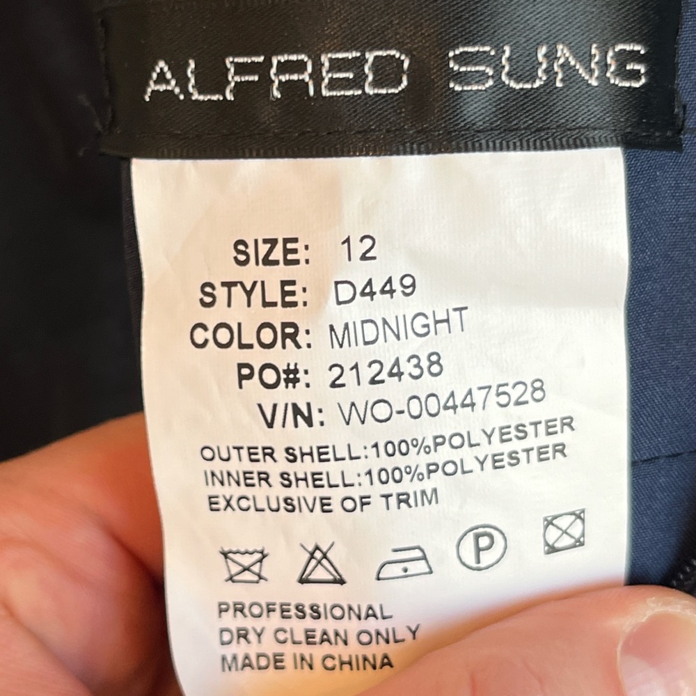 Midnight Blue / Navy Blue Alfred Sung Dress
Size: 6 / 8 - Picture 5 of 7